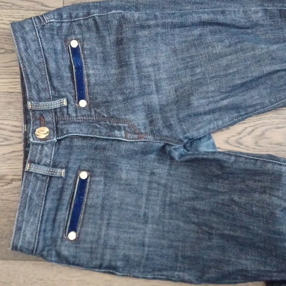 Marciano Embroidered M Jeans Waist 26 - Picture 3 of 11